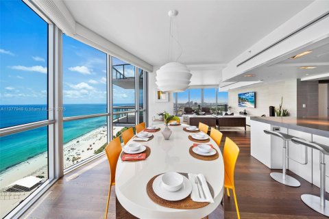 Condo in Miami Beach, Florida, 3 bedrooms  № 2022976 - photo 19
