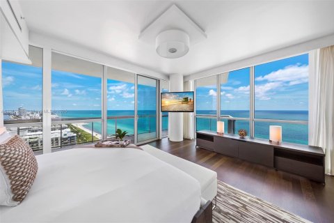 Condo in Miami Beach, Florida, 3 bedrooms  № 2022976 - photo 3