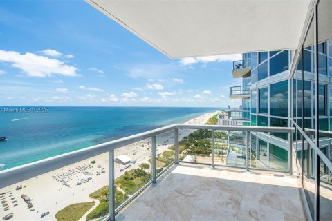 Condo in Miami Beach, Florida, 3 bedrooms  № 2022976 - photo 26