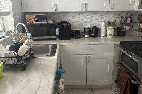 Condominio en alquiler en West Palm Beach, Florida, 2 dormitorios, 74.14 m2 № 2084892 - foto 5