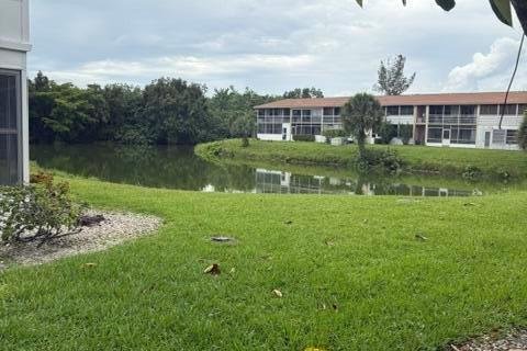 Condominio en alquiler en West Palm Beach, Florida, 2 dormitorios, 74.14 m2 № 2084892 - foto 16