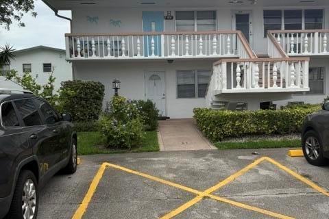 Condominio en alquiler en West Palm Beach, Florida, 2 dormitorios, 74.14 m2 № 2084892 - foto 3