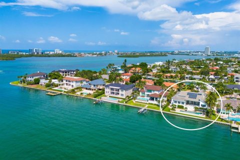 Villa ou maison à vendre à Sarasota, Floride: 4 chambres, 429.02 m2 № 1915385 - photo 5