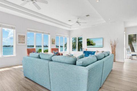 Villa ou maison à vendre à Sarasota, Floride: 4 chambres, 429.02 m2 № 1915385 - photo 24