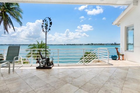 Villa ou maison à vendre à Sarasota, Floride: 4 chambres, 429.02 m2 № 1915385 - photo 28