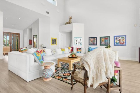 Villa ou maison à vendre à Sarasota, Floride: 4 chambres, 429.02 m2 № 1915385 - photo 16
