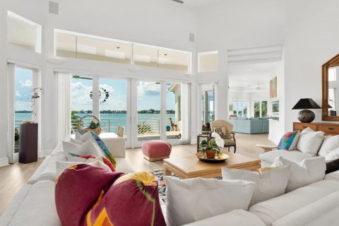 Villa ou maison à vendre à Sarasota, Floride: 4 chambres, 429.02 m2 № 1915385 - photo 15