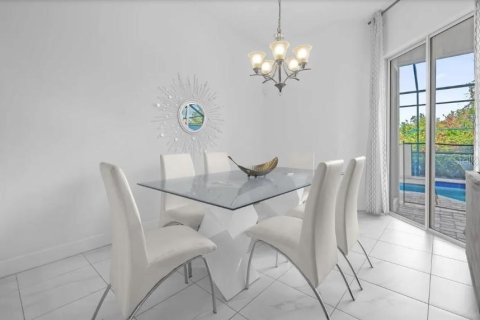 Touwnhouse à louer à Davenport, Floride: 5 chambres, 204.76 m2 № 2122347 - photo 7