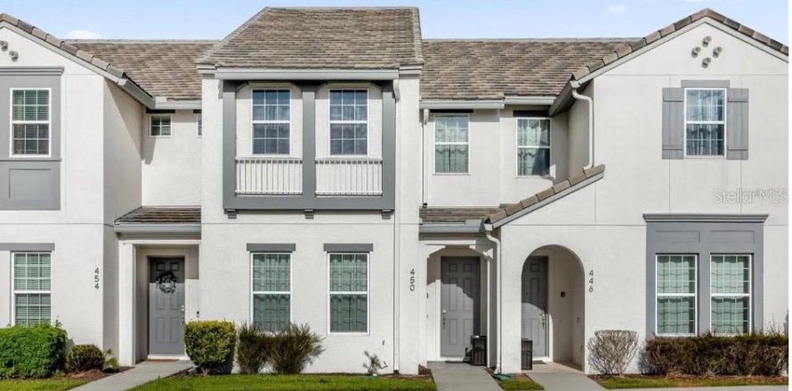 Touwnhouse à Davenport, Floride 5 chambres, 204.76 m2 № 2122347