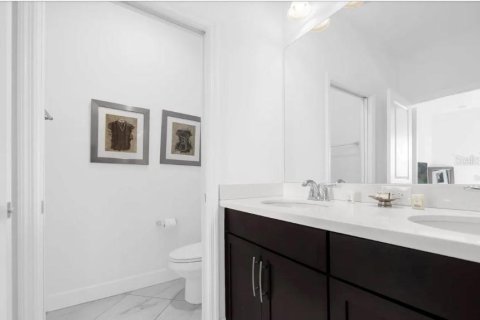Touwnhouse à louer à Davenport, Floride: 5 chambres, 204.76 m2 № 2122347 - photo 25