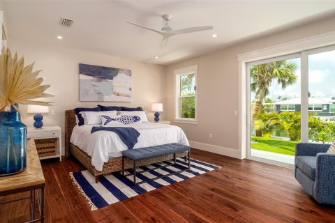 Villa ou maison à vendre à Holmes Beach, Floride: 5 chambres, 343.74 m2 № 1687138 - photo 12