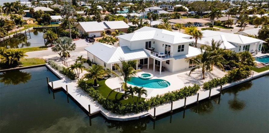 Villa ou maison à Holmes Beach, Floride 5 chambres, 343.74 m2 № 1687138