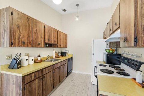 Condo in Bradenton, Florida, 3 bedrooms  № 2388108 - photo 10