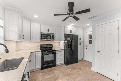 Copropriété à vendre à Boynton Beach, Floride: 2 chambres, 130.06 m2 № 2175623 - photo 13