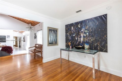 Villa ou maison à louer à Miami, Floride: 5 chambres, 199.74 m2 № 2018407 - photo 18