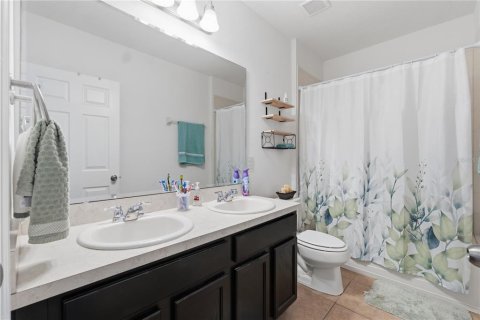 Villa ou maison à vendre à Groveland, Floride: 3 chambres, 157.93 m2 № 2416426 - photo 9