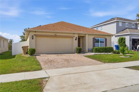 Villa ou maison à vendre à Groveland, Floride: 3 chambres, 157.93 m2 № 2416426 - photo 2