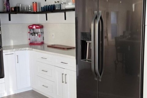 Купить виллу или дом в Мирамар, Флорида 3 спальни, 150.97м2, № 1996490 - фото 9