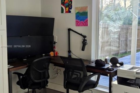 Купить виллу или дом в Мирамар, Флорида 3 спальни, 150.97м2, № 1996490 - фото 5