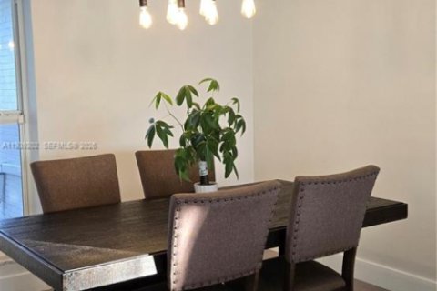 Купить виллу или дом в Мирамар, Флорида 3 спальни, 150.97м2, № 1996490 - фото 4