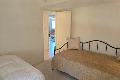 Condo in Longboat Key, Florida, 2 bedrooms  № 2212903 - photo 24