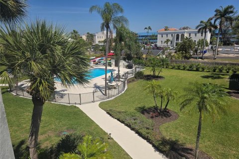 Condo in Longboat Key, Florida, 2 bedrooms  № 2212903 - photo 27