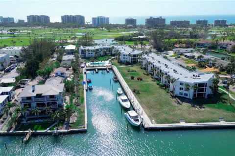 Condo in Longboat Key, Florida, 2 bedrooms  № 2212903 - photo 3