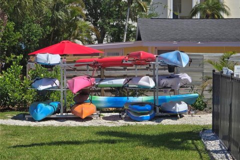 Condo in Longboat Key, Florida, 2 bedrooms  № 2212903 - photo 28