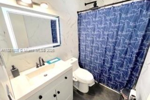 Villa ou maison à vendre à Miami, Floride: 3 chambres, 116.03 m2 № 1929625 - photo 13