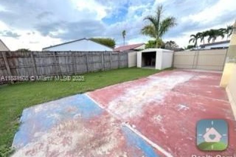 Villa ou maison à vendre à Miami, Floride: 3 chambres, 116.03 m2 № 1929625 - photo 16