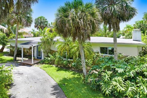 House in Melbourne, Florida 3 bedrooms, 228.63 sq.m. № 1742754 - photo 4
