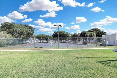 Купить кондоминиум в Катлер-Бей, Флорида 1 спальня, 62.24м2, № 1965694 - фото 17