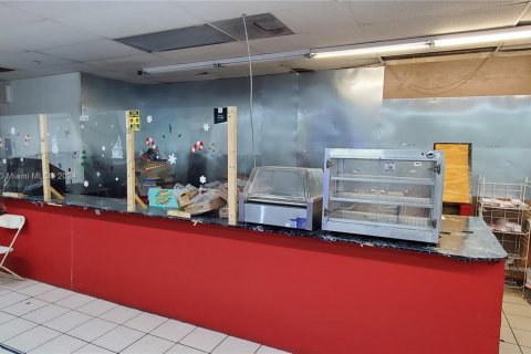 Купить коммерческую недвижимость в Майами-Гарденс, Флорида № 1977210 - фото 5
