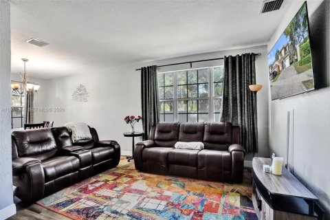 Touwnhouse à vendre à Sunrise, Floride: 4 chambres, 171.68 m2 № 1996851 - photo 7