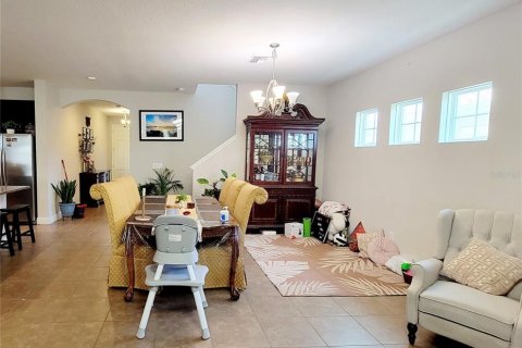 Villa ou maison à louer à Brandon, Floride: 4 chambres, 246.19 m2 № 2405238 - photo 17