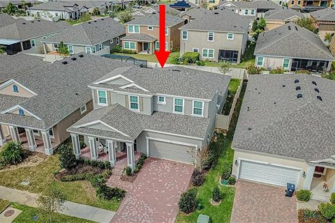 Villa ou maison à louer à Brandon, Floride: 4 chambres, 246.19 m2 № 2405238 - photo 5