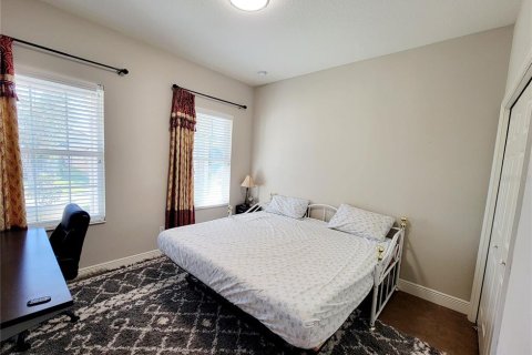 Villa ou maison à louer à Brandon, Floride: 4 chambres, 246.19 m2 № 2405238 - photo 15