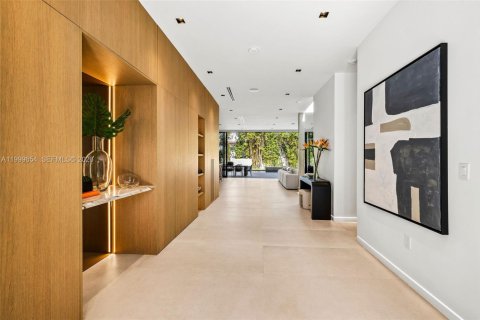 Casa en venta en Miami Beach, Florida, 3 dormitorios, 286.6 m2 № 2064857 - foto 5