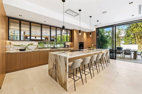 Casa en venta en Miami Beach, Florida, 3 dormitorios, 286.6 m2 № 2064857 - foto 19