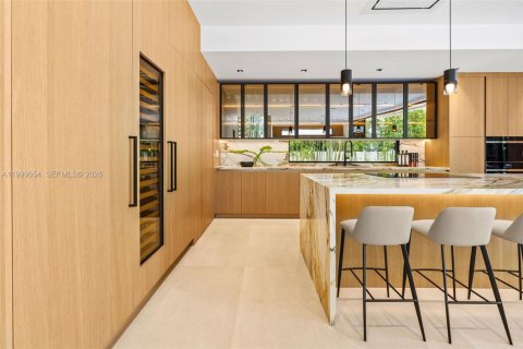 Casa en venta en Miami Beach, Florida, 3 dormitorios, 286.6 m2 № 2064857 - foto 20