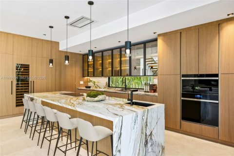 Casa en venta en Miami Beach, Florida, 3 dormitorios, 286.6 m2 № 2064857 - foto 22