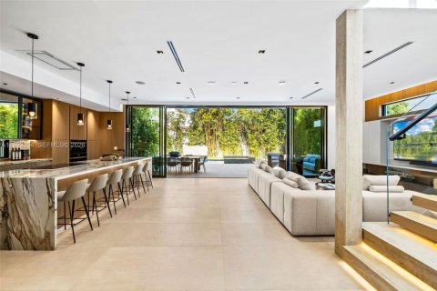 Casa en venta en Miami Beach, Florida, 3 dormitorios, 286.6 m2 № 2064857 - foto 17