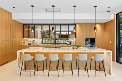 Casa en venta en Miami Beach, Florida, 3 dormitorios, 286.6 m2 № 2064857 - foto 21