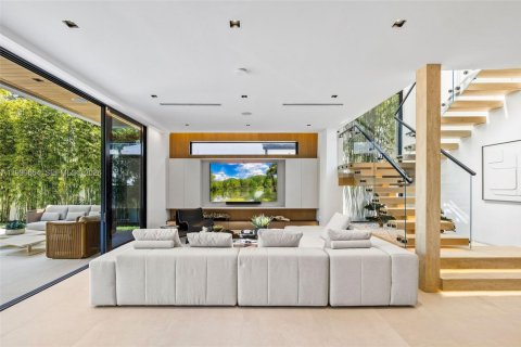 Casa en venta en Miami Beach, Florida, 3 dormitorios, 286.6 m2 № 2064857 - foto 26