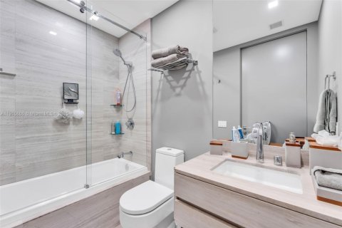 Купить кондоминиум в Санни-Айлс-Бич, Флорида 4 спальни, 295.06м2, № 1973737 - фото 26