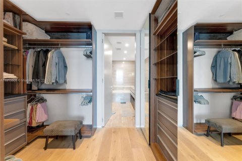 Купить кондоминиум в Санни-Айлс-Бич, Флорида 4 спальни, 295.06м2, № 1973737 - фото 16