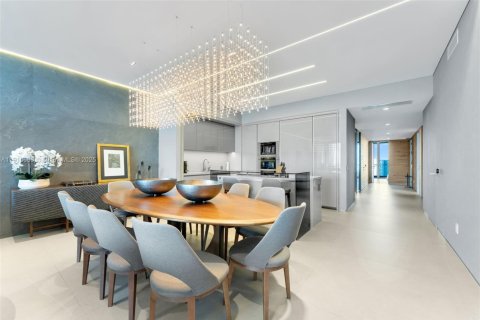 Купить кондоминиум в Санни-Айлс-Бич, Флорида 4 спальни, 295.06м2, № 1973737 - фото 9