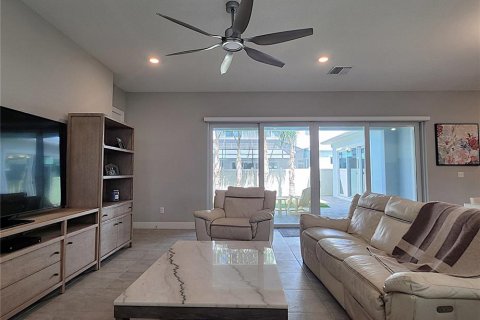 Casa en venta en Wesley Chapel, Florida, 4 dormitorios, 240.62 m2 № 2419808 - foto 25