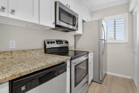 Condo in Saint Augustine, Florida, 2 bedrooms № 2225599 - photo 7