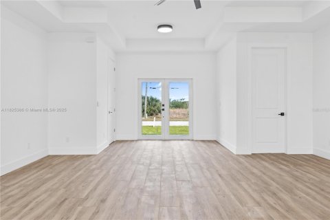 House in Port Charlotte, Florida 4 bedrooms, 197.79 sq.m. № 1794752 - photo 10